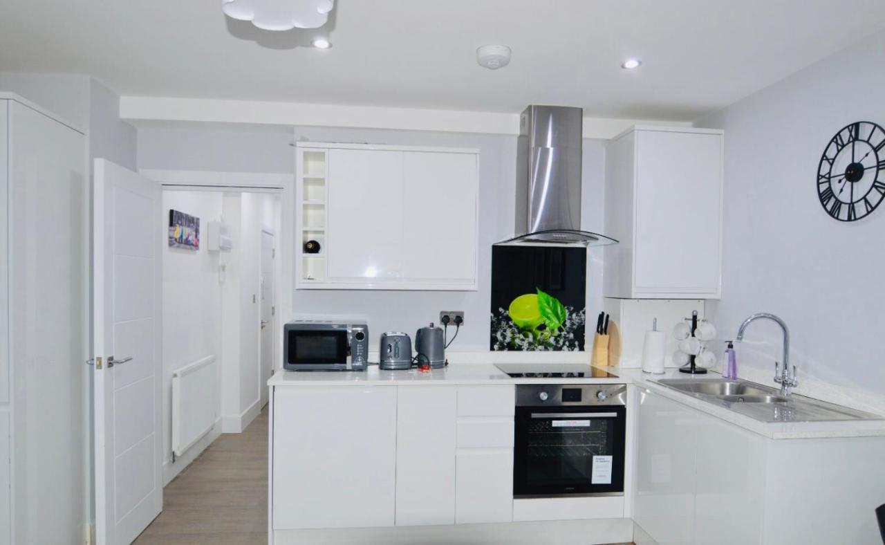 Executive Central Self Contained Flat By Cozynest Reading Extérieur photo